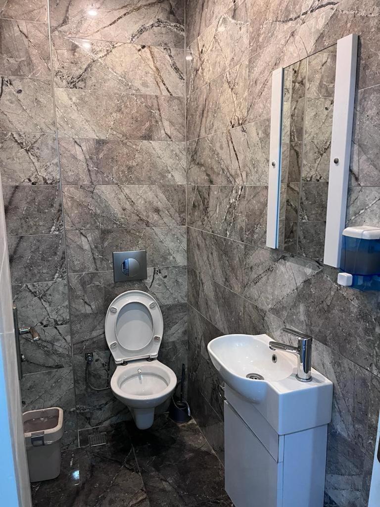 Yakamoz Apart Otel Antalia Esterno foto